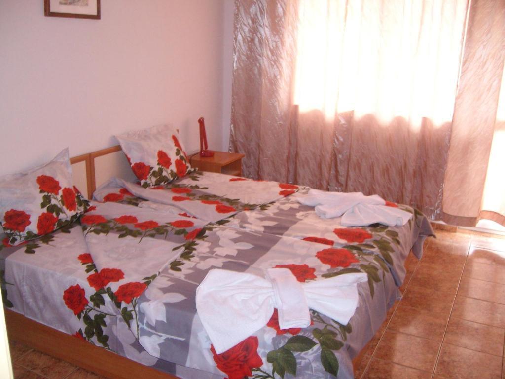 Nelly Guest House Ravda Rom bilde